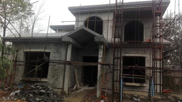 下面這款戶型圖外觀簡(jiǎn)約，尺寸合理，非常適合農(nóng)村自建別墅!