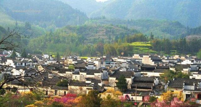 農(nóng)村自建別墅，四房一廳兩層，占地80多平方米，建有小庭院，簡單舒適！