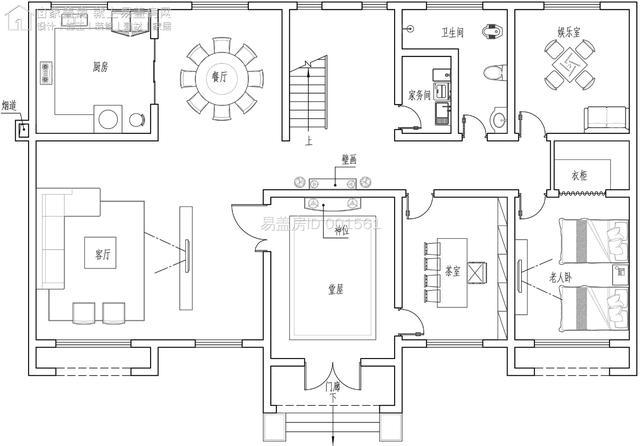 建筑師將庭院分為兩個(gè)主要區(qū)域：左邊的休閑區(qū)和中間的景觀區(qū)。公共空間以開放的現(xiàn)代設(shè)計(jì)為風(fēng)格,風(fēng)景美不勝收！