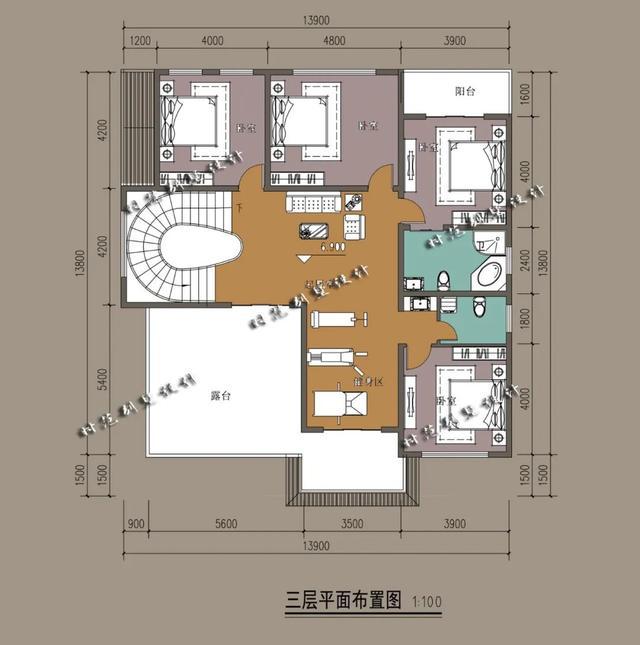 設(shè)計(jì)的主體是經(jīng)典的歐式外觀。大理石外墻與藍(lán)色坡屋頂相匹配，給人一種體面的感覺(jué)。增加幾層分散的陽(yáng)臺(tái)和露臺(tái)，產(chǎn)生鋸齒狀的美感。