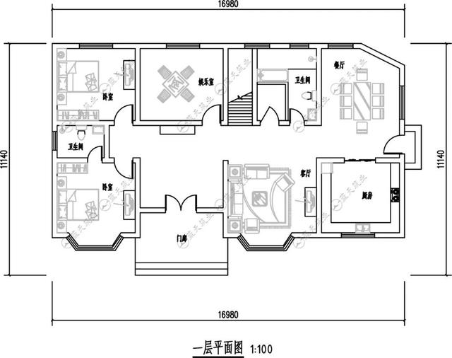 　優(yōu)雅的歐式三層自建別墅，優(yōu)雅的風(fēng)格，時尚的設(shè)計，一排排落地玻璃窗給整個別墅增添了神秘。