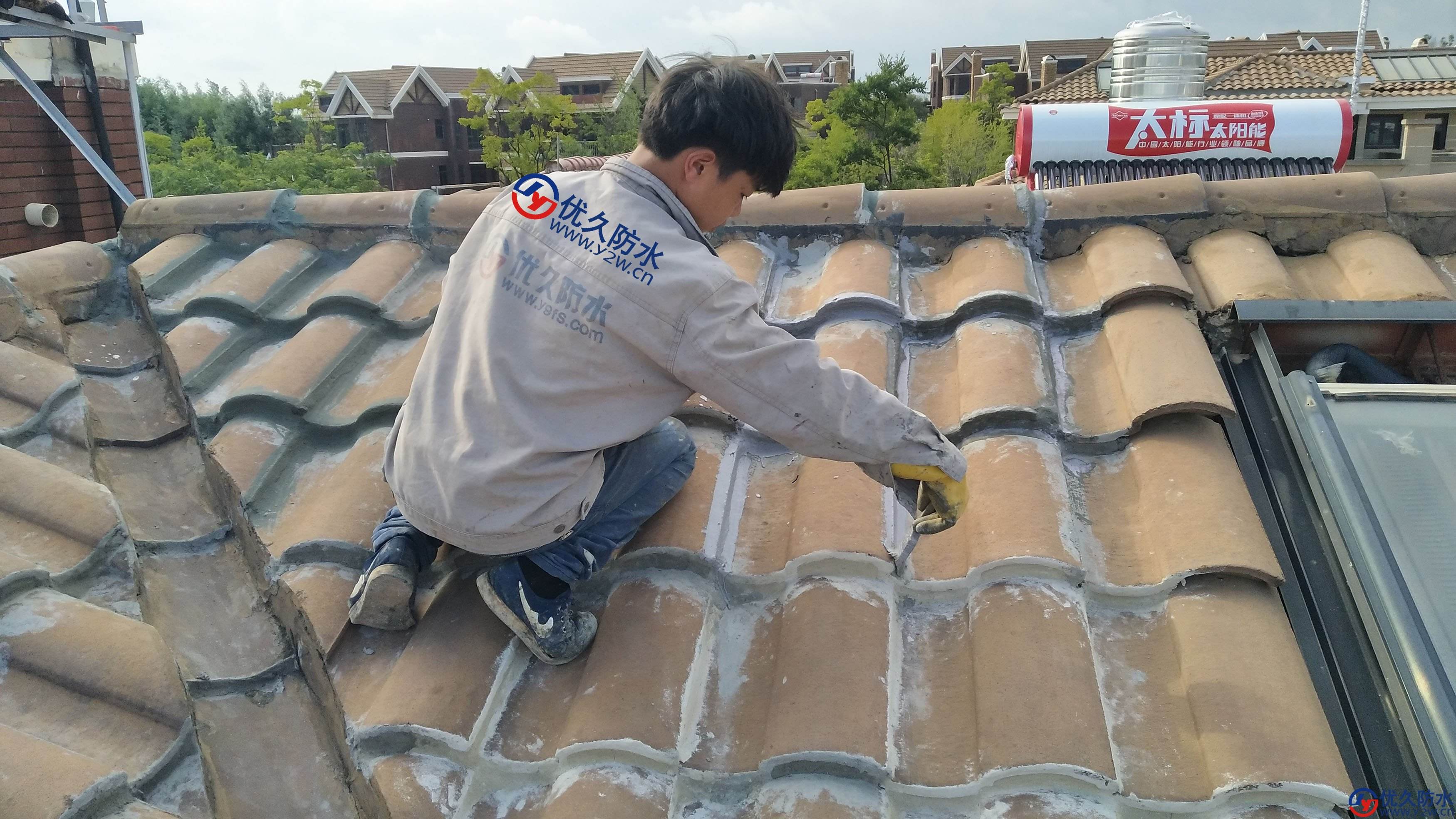 別墅屋頂防水怎么做，別墅屋頂防水施工方案